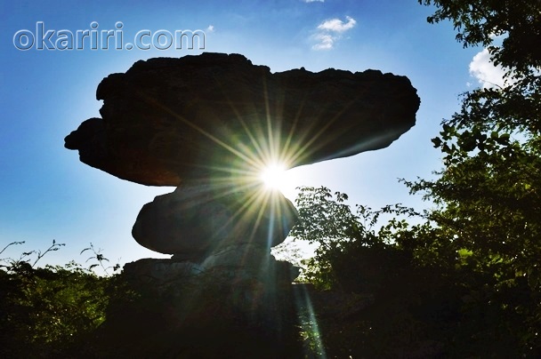 Olhando desse angulo a “Pedra do Chapéu” Parece um pássaro | Foto: Agência OKariri