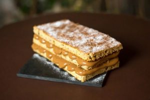 bolo de banana com doce de leite