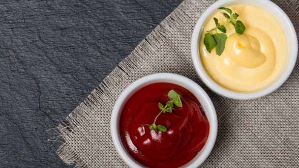 maionese e ketchup