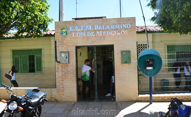 Fachada da E.E.F.M. Belarmino Lins de Medeiros, localizada em Abaiara-Ce | Foto: OKariri